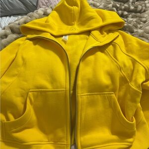 Lululemon women’s scuba m/l